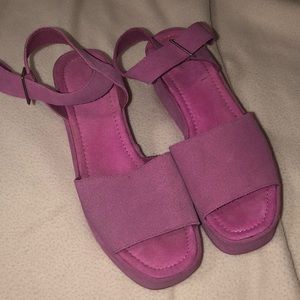 Super cute platform sandals!